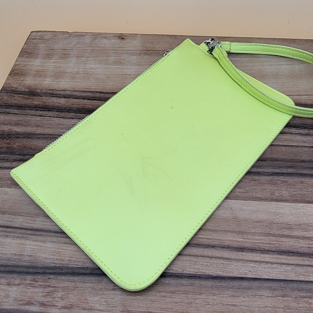 Steve Madden Lime Green/Neon Yellow Wristlet - Picture 2 of 6